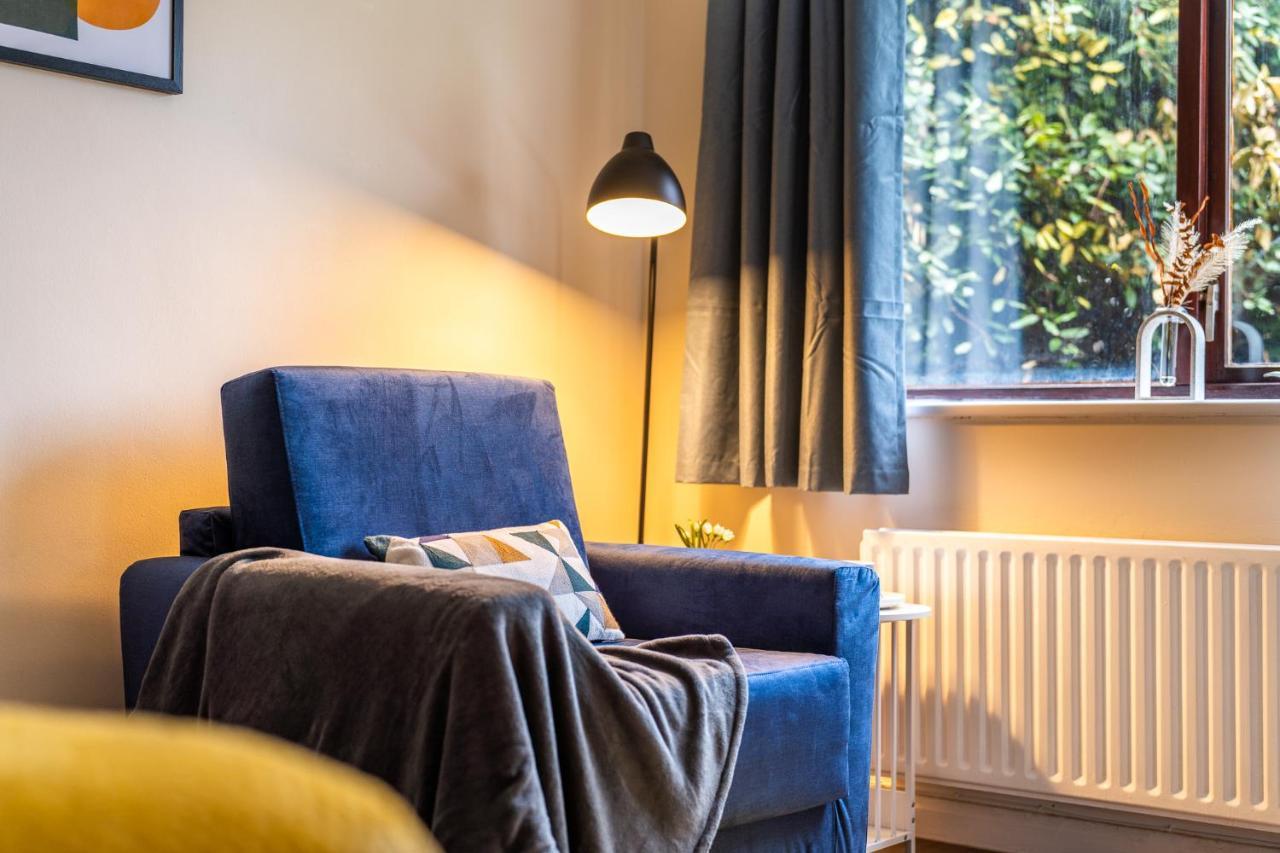 Grange Studio Apartment - Heathrow Staines-upon-Thames ภายนอก รูปภาพ